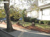 2385 ocean pkwy, Gravesend