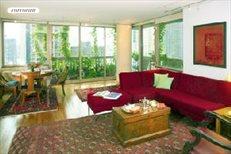 235 East 40th Street, Apt. 25A, Murray Hill