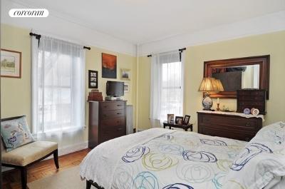 Bright w/ triple pane windows