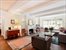 Living Room w Fireplace