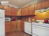 589 17th Street, Apt. 2L, Windsor Terrace