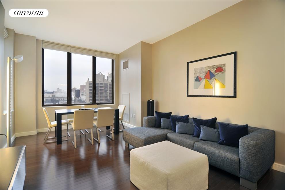 10ft Ceiling, Views to Downtown and Gramercy Park
