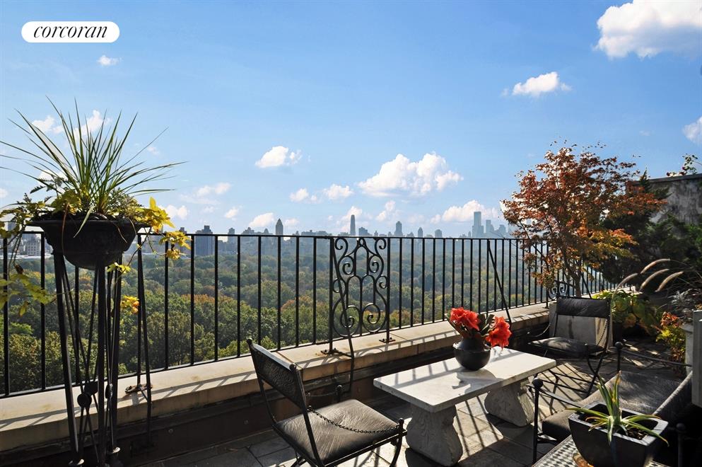 Landscaped private terrace overlooking the Park