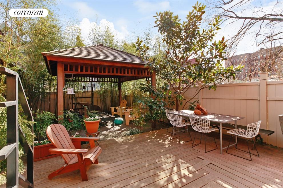 Garden & Gazebo