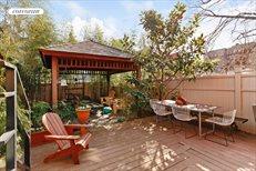 136 Hawthorne Street, Lefferts Gardens