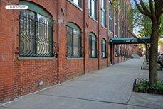 376 President Street, Apt. 3G, Carroll Gardens