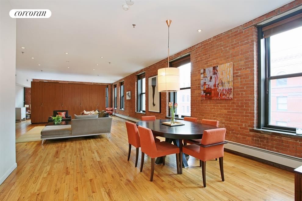 Living Room / Dining Room
