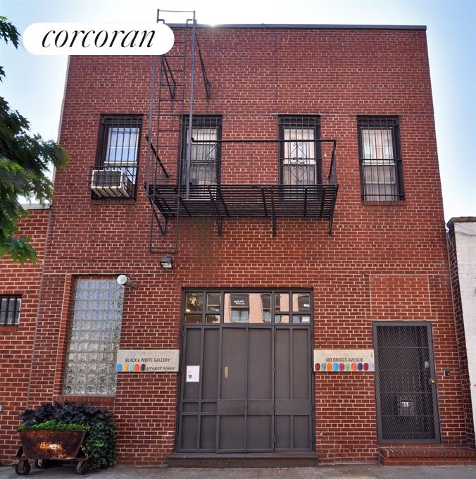 Beautiful 1920's Brick Facade
