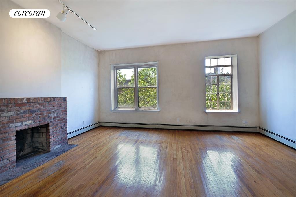 Living/dining room