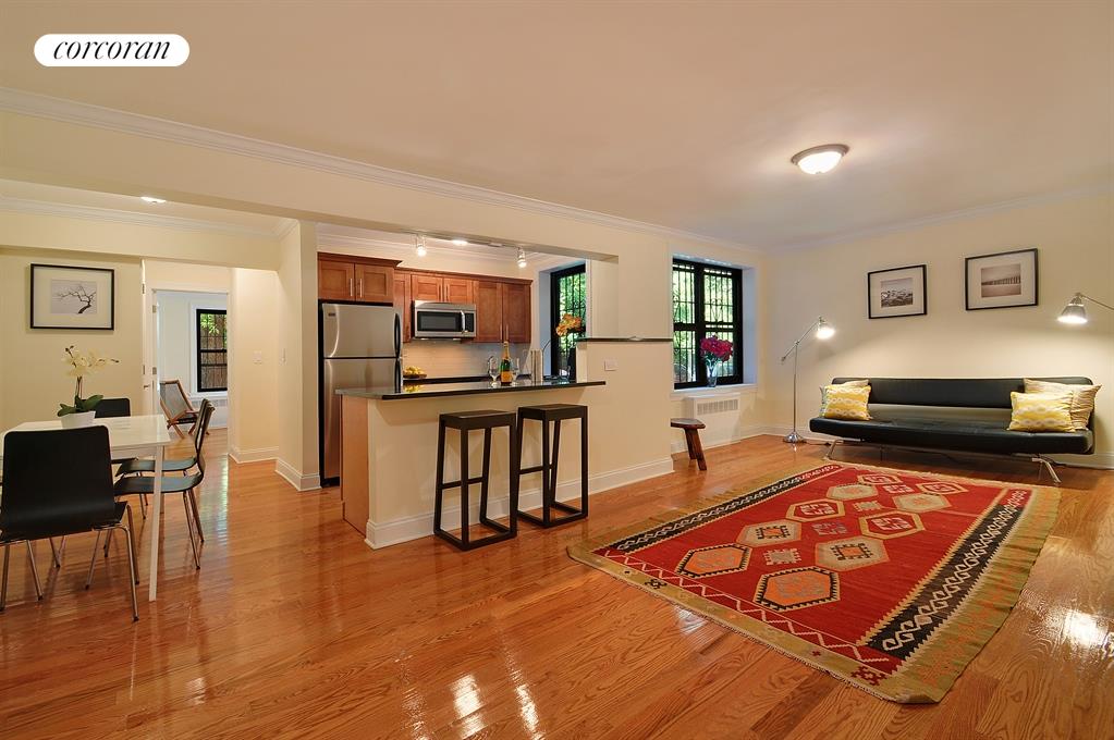 Kitchen / Living Room