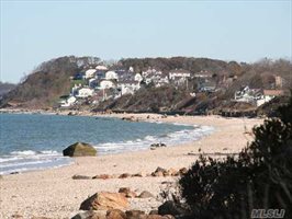 434 Sound Shore Rd, Jamesport