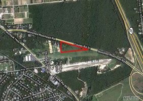 E Moriches Riverhe Rd, East Moriches