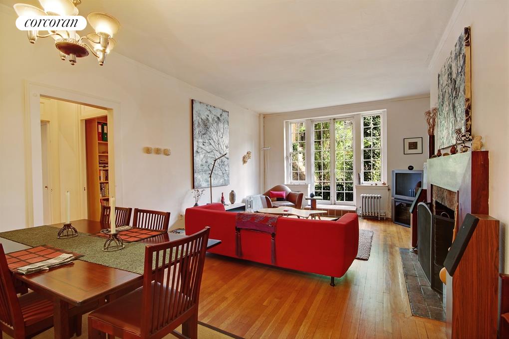 Living Room/Dining Room with garden view