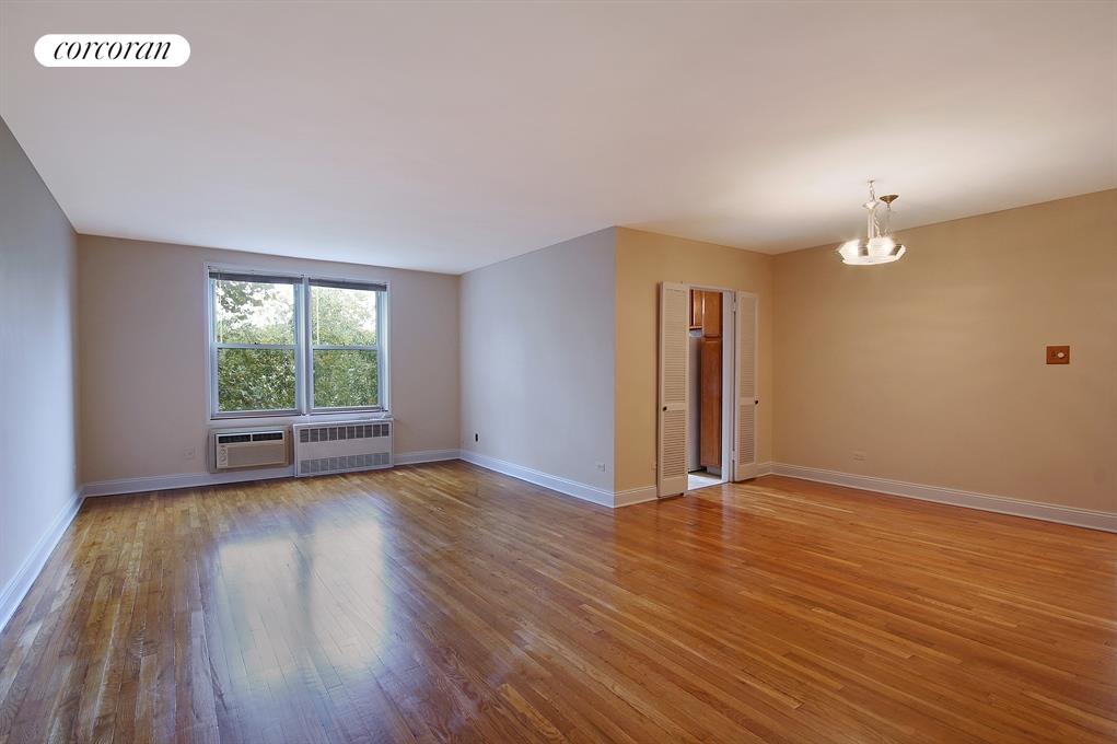 Living Room / Dining Room