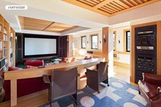 885 Park Avenue
