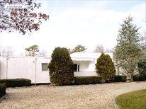 9 Midhampton Court, Quogue