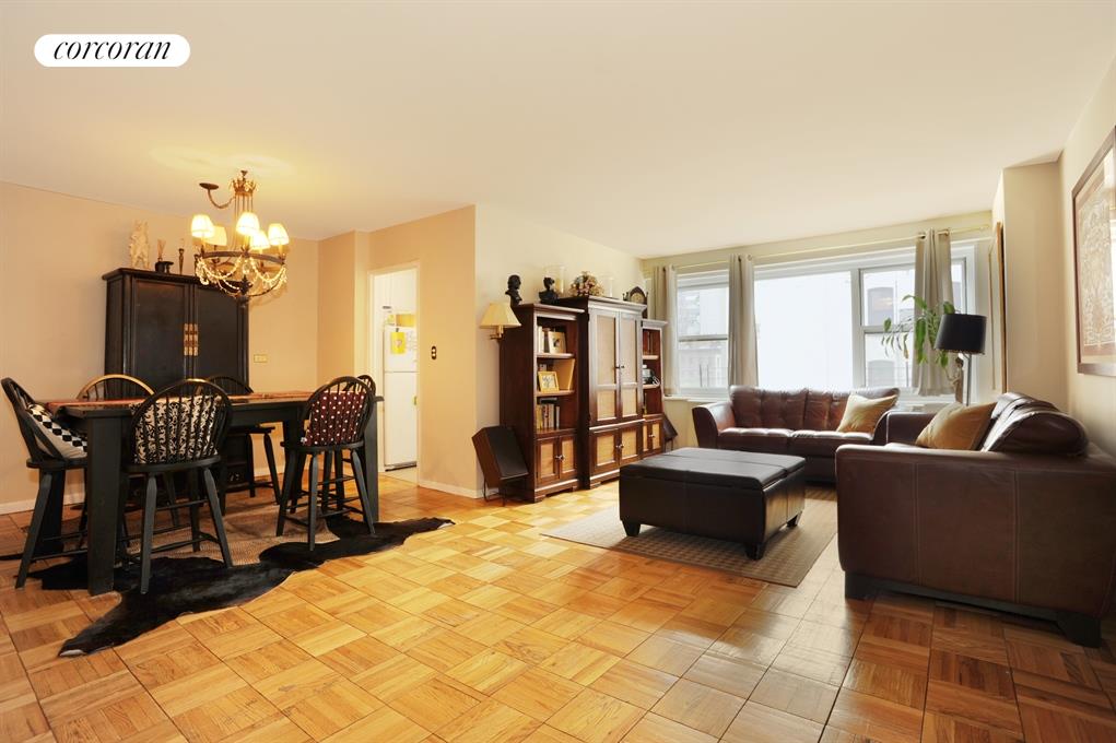Living Room / Dining Room
