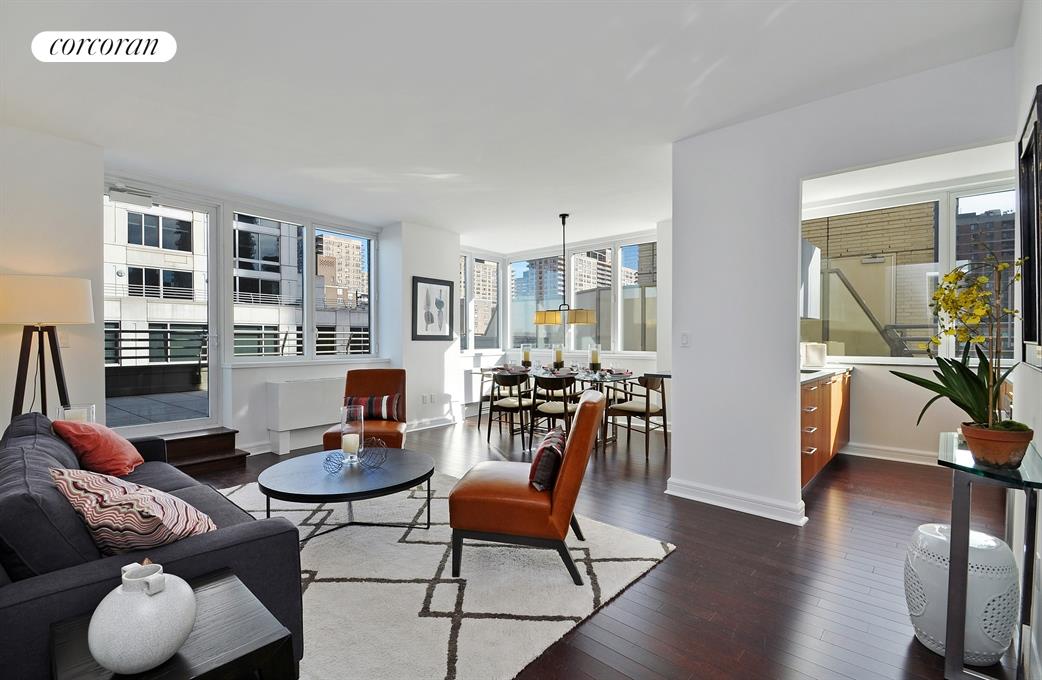 Kitchen / Living Room
