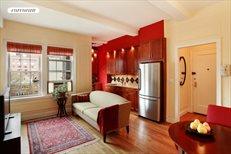 155 Henry Street, Apt. 6D, Brooklyn Heights