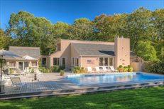 12 Eastwood Court, Amagansett