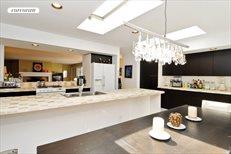7 Quadrant Hill Road, East Hampton