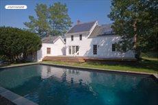 153 South Road, Westhampton