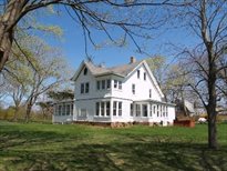 14 Flying Point Rd, Southampton