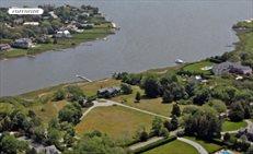 32 Seafield Lane, Westhampton Beach