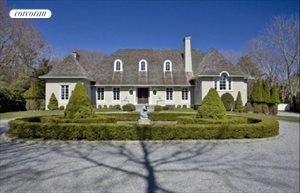 67 Hither Lane, East Hampton