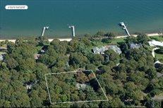 36 Mashomuck Dr., North Haven