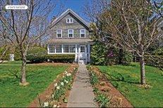 81 Hampton Street, Sag Harbor