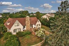 6 South Federal Street, Montauk