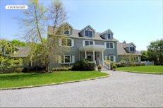 4 Hidden Pond Lane, Westhampton