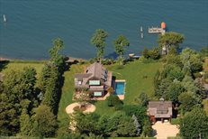 121 South Ferry Road, Shelter Island