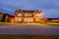 550 Stirling Woods Road, Southold