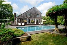 126 Middle Line Highway, Water Mill