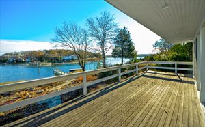 16 Bay View Drive East, Sag Harbor