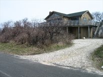 21 Captain Kidd's Path, Montauk