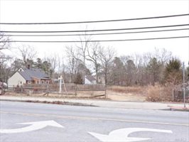 721 Flanders Rd, Flanders