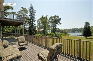 4294 Wunneweta Road, Cutchogue