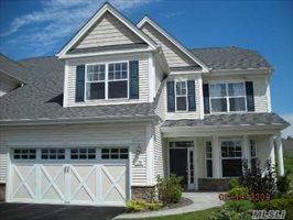 158 Symphony Ct, Eastport