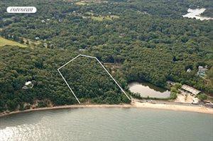11 Serpentine Drive, Shelter Island