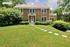 12 Fairway Court, Sag Harbor