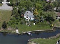 18 Middle Pond Road, Southampton