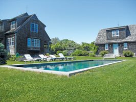 Unique East Lake Home!, Montauk