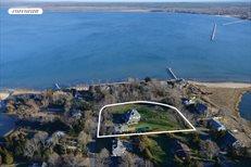 25 South Harbor Drive, North Haven