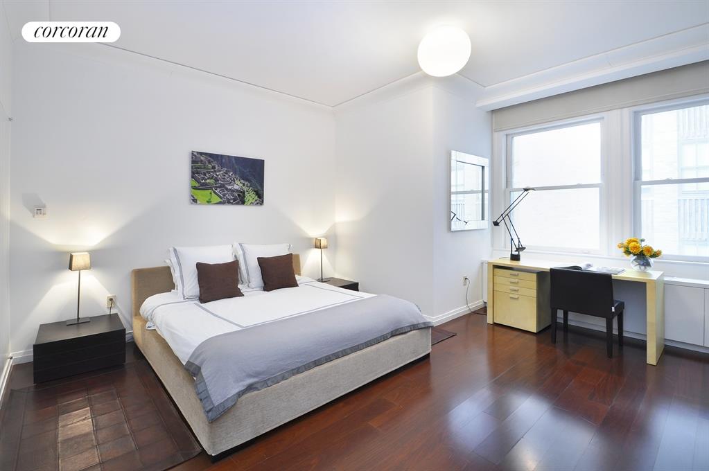 Sunny, spacious, & stylish