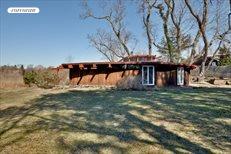 17 Congdon Road, Shelter Island