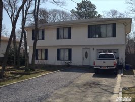 221 Priscilla Ave, Flanders