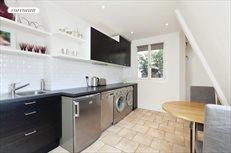 22 rue des Bons Enfants, Apt. 5, Paris